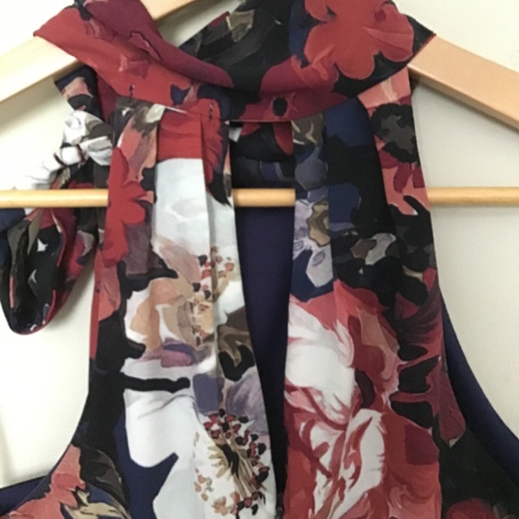 Modcloth Small Navy and Red Floral Halter Tie-Neck Dress NWOT - Picture 9 of 15